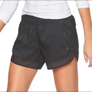 Athleta Mesh Racer Run Short 4”